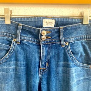 HUDSON - Size 26- Signature Midrise Bootcut